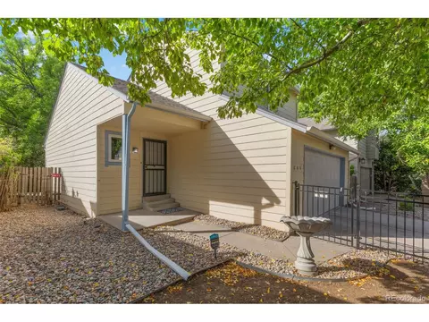 806 W Peakview Ave, Littleton, CO 80120