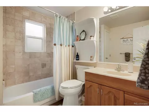 Bath - Undisclosed, Aurora, CO 80013 photo 2 of 2