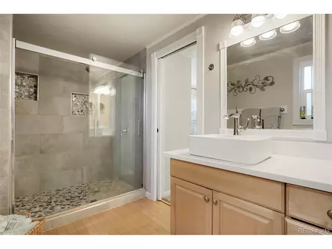Bath - Undisclosed, Aurora, CO 80013 photo 1 of 2
