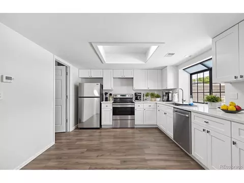 12662 E Warren Dr #F, Aurora, CO 80014