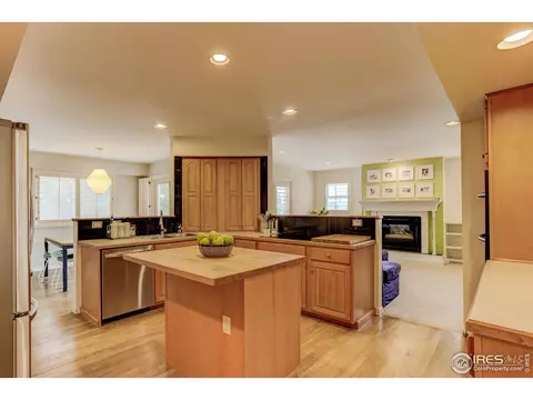 7394 Park Pl, Boulder, CO 80301 photo 3