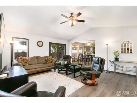 204 Sioux Dr, Berthoud, CO 80513 photo 8