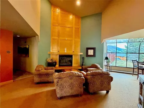 Living - 63 Guyot Ln #1, Dillon, CO 80435 photo 6 of 7