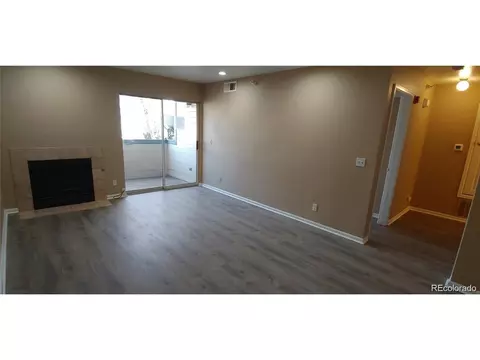 444 S Kittredge St #204, Aurora, CO 80017