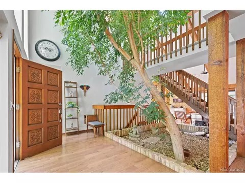 10886 E Crestline Cir, Englewood, CO 80111