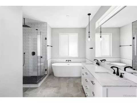 Bath - 49447 Antelope Dr, Bennett, CO 80102 photo 2 of 7