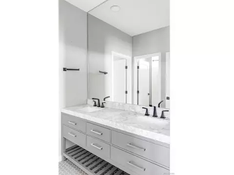 Bath - 49447 Antelope Dr, Bennett, CO 80102 photo 5 of 7