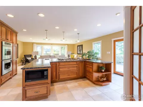 2211 Champlain Dr, Boulder, CO 80301 photo 7