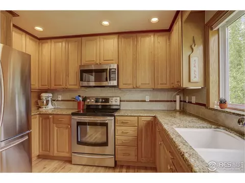 2209 Juniper Ct, Boulder, CO 80304 photo 2
