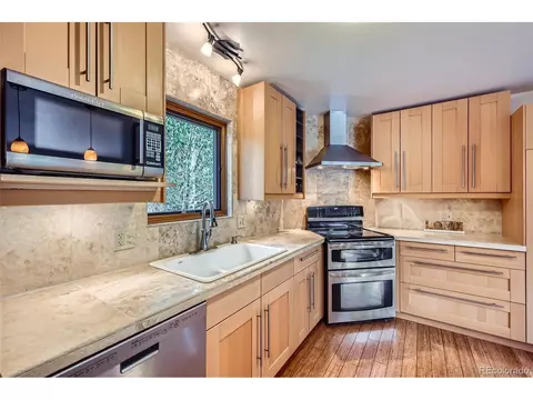 674 Summit Dr, Dillon, CO 80435 photo 9