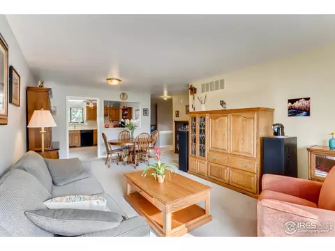 1572 Greenbriar Blvd, Boulder, CO 80305 photo 4