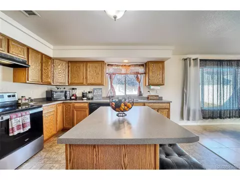 18966 E 51st Pl, Denver, CO 80249 photo 13