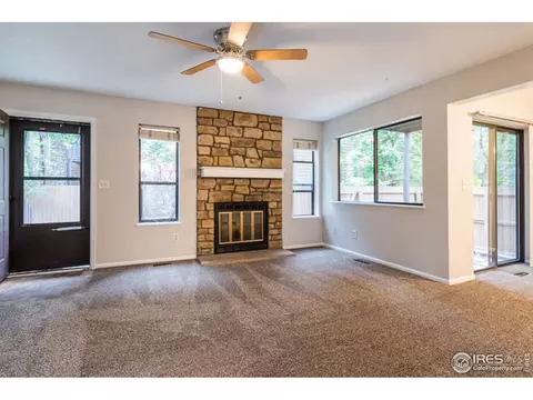 6233 Willow Ln, Boulder, CO 80301 photo 2