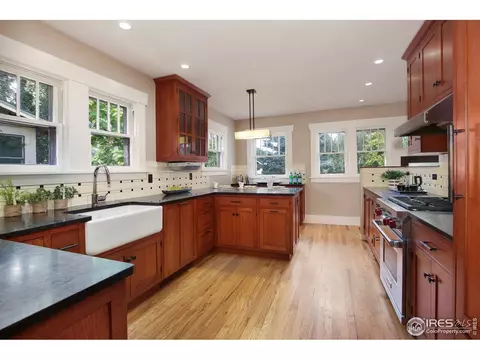527 Marine St, Boulder, CO 80302 photo 14
