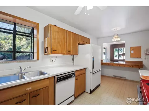 3260 Dover Dr, Boulder, CO 80305 photo 11