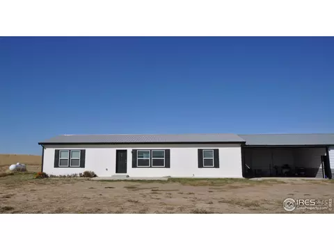 40 S Ranch Rd, Wiggins, CO 80654 photo 2
