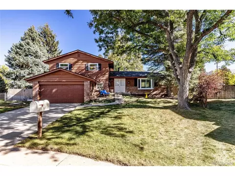 1055 W Hinsdale Ct, Littleton, CO 80120