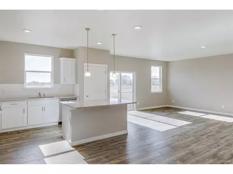 242 S Uriah St, Aurora, CO 80018 photo 13