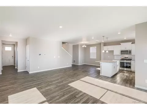 242 S Uriah St, Aurora, CO 80018 photo 7