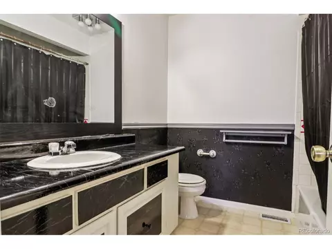 12062 E Maple Ave, Aurora, CO 80012 photo 14