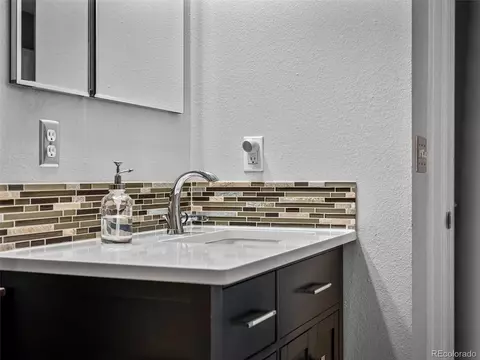 5070 E Peakview Ave, Centennial, CO 80121 photo 17