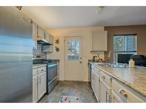 18951 E 17th Ave, Aurora, CO 80011 photo 6
