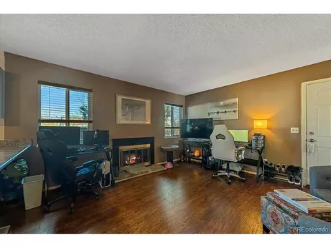 18951 E 17th Ave, Aurora, CO 80011 photo 3