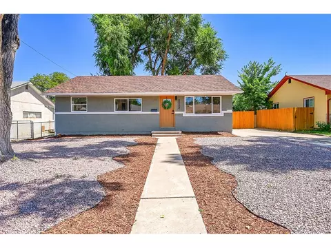 2022 Ridgewood Ln, Pueblo, CO 81005