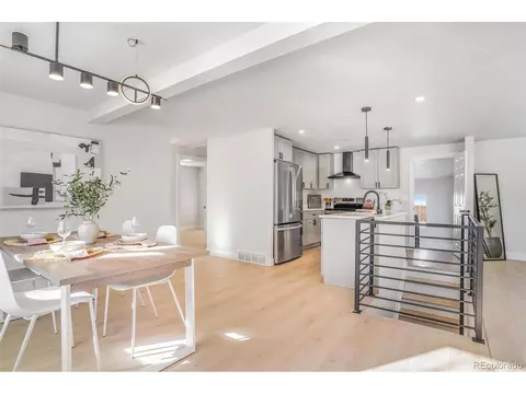 5565 W Arizona Ave, Lakewood, CO 80232