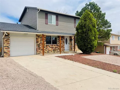2197 Pepperwood Dr, Colorado Springs, CO 80910