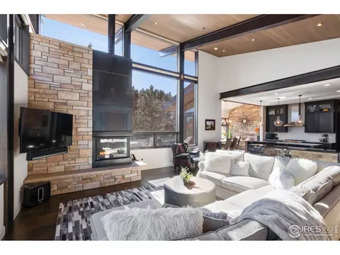 318 Timber Ln, Boulder, CO 80304 photo 4