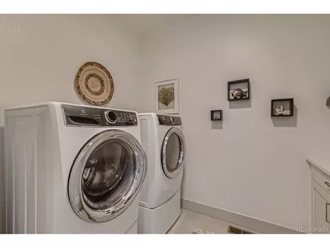 9754 E 60th Pl, Denver, CO 80238 photo 26