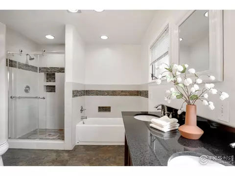 8492 E Lehigh Dr, Denver, CO 80237 photo 22