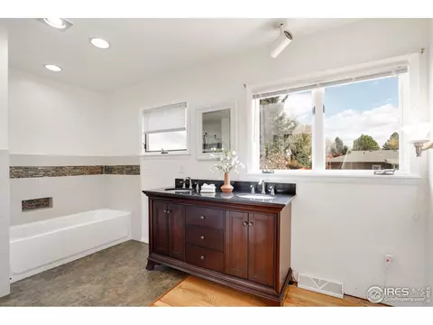 8492 E Lehigh Dr, Denver, CO 80237 photo 24