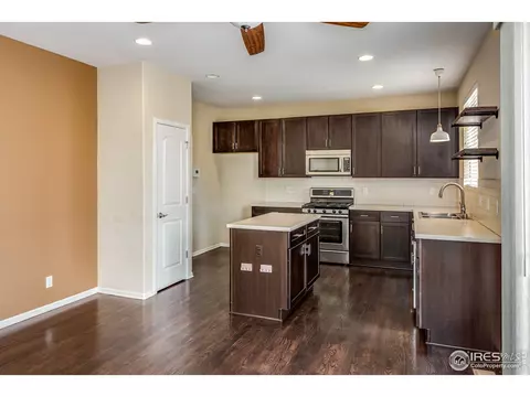 25126 E Lake Dr, Aurora, CO 80016 photo 4