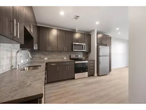 639 29th St #301, Denver, CO 80205