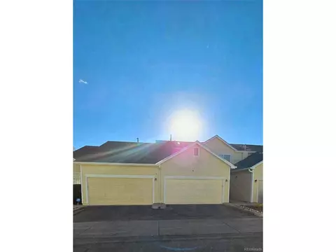 12215 E 2nd Dr, Aurora, CO 80011 photo 2