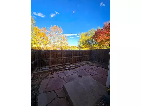 12215 E 2nd Dr, Aurora, CO 80011 photo 9