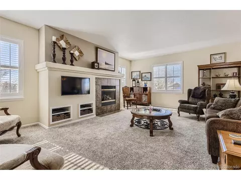 22705 E Long Dr, Aurora, CO 80016 photo 4