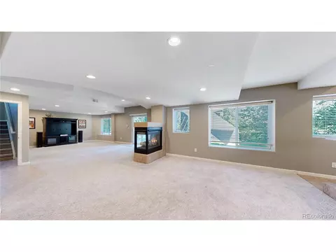 Undisclosed, Aurora, CO 80016 photo 32