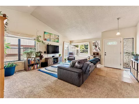 18935 E Mercer Dr, Aurora, CO 80013 photo 4