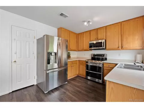 19557 March Dr, Denver, CO 80249 photo 3