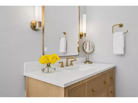 Bath - 7890 E 26th Ave, Denver, CO 80238 photo 4 of 7