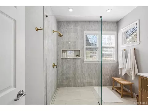 Bath - 7890 E 26th Ave, Denver, CO 80238 photo 1 of 7