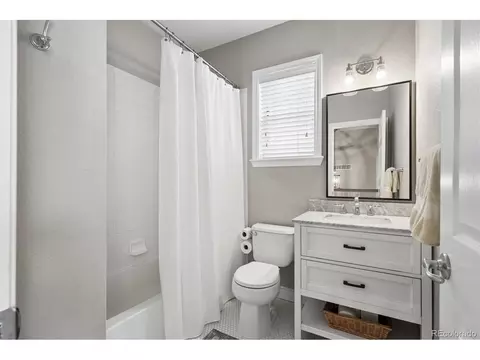 Bath - 7890 E 26th Ave, Denver, CO 80238 photo 6 of 7