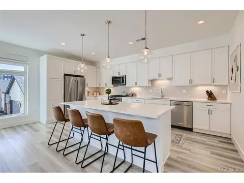 6828 E Lowry Blvd, Denver, CO 80230 photo 1