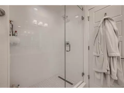 6828 E Lowry Blvd, Denver, CO 80230 photo 17