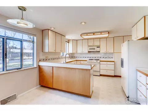 940 Crescent Dr, Boulder, CO 80303 photo 7