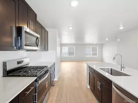 Kitchen - 4722 Cloudburst Ln, Morrison, CO 80465 photo 5 of 6