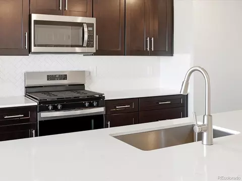 Kitchen - 4722 Cloudburst Ln, Morrison, CO 80465 photo 6 of 6